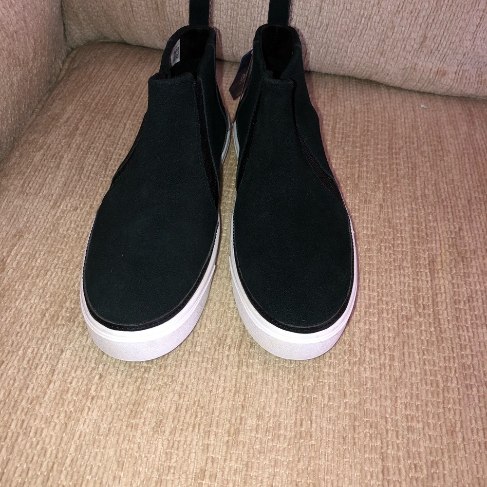 Toms
